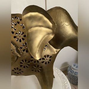 LARGE GOLD METAL MOROCCAN STYLE ELEPHANT HOME DECOR FOR CANDLE